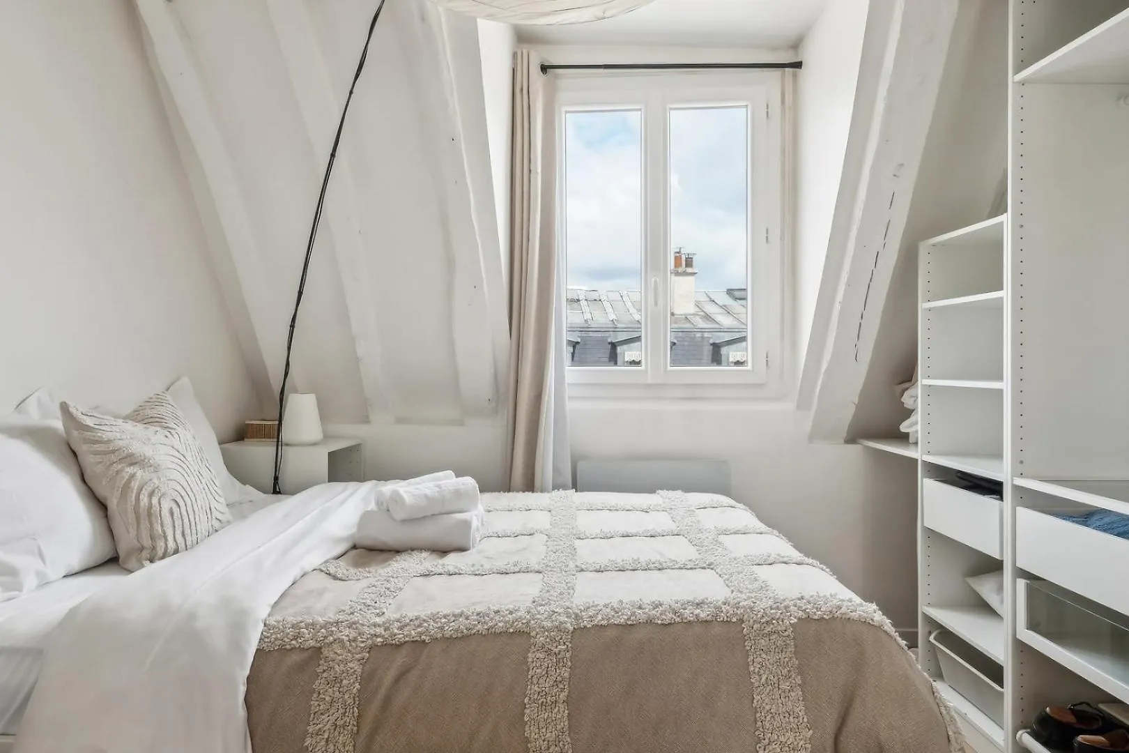 דירה פריז Bnbnook - Chic Studio - Steps From Les Halles & The Louvre